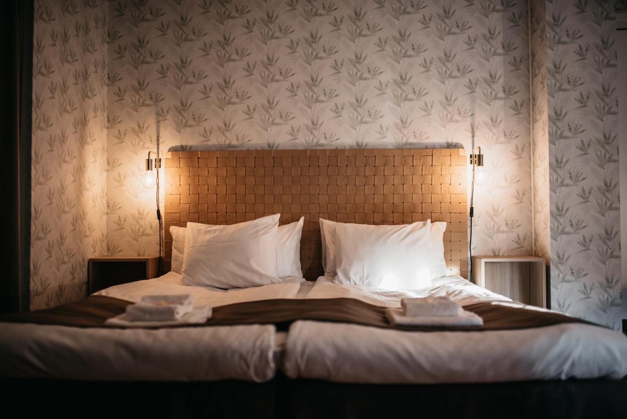 Hotell & Bistro Roedesund Карлсбори Екстериор снимка